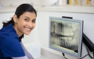 dental-hygienists-take-dental-xrays