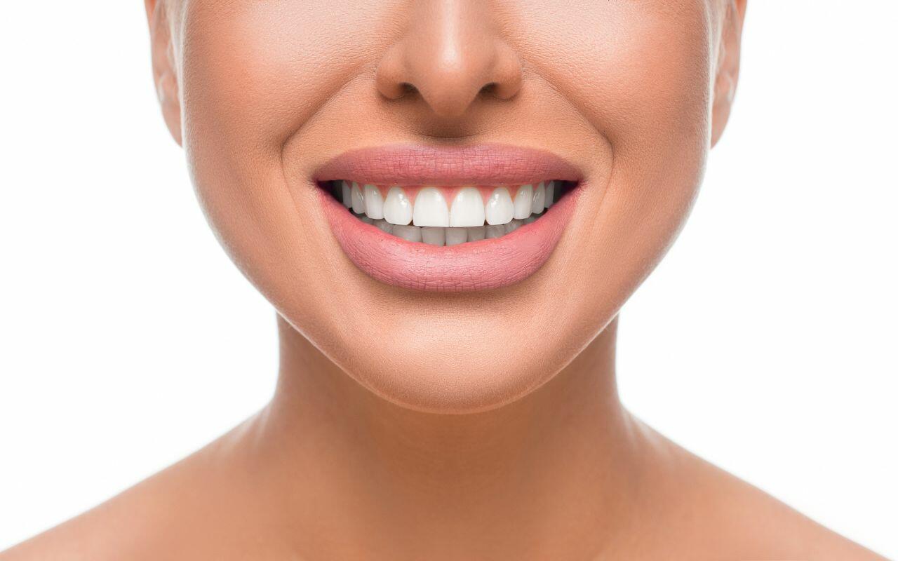 cosmetic-dentistry-myth-your-teeth-will-look-too-perfect-and-fake