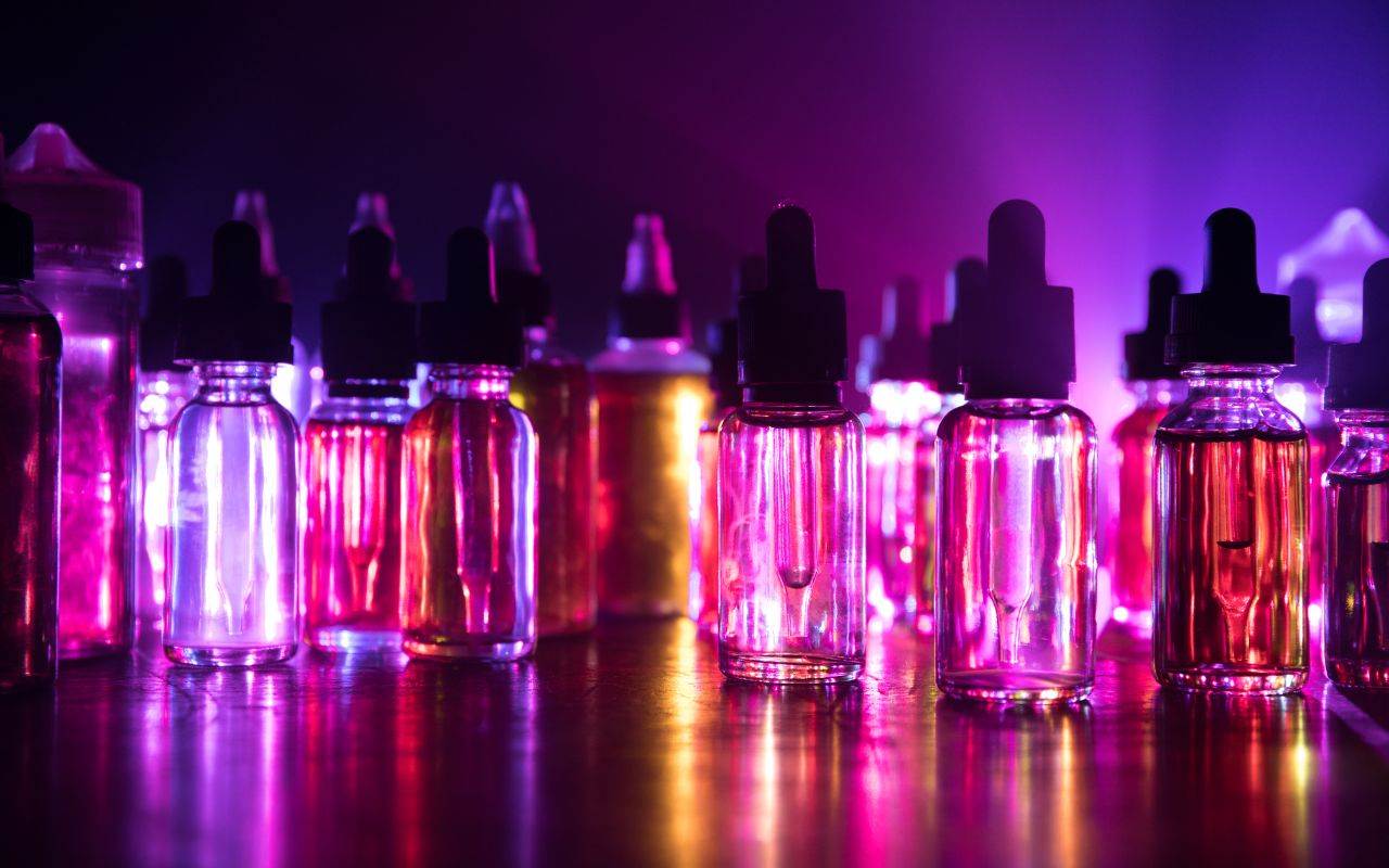 how-do-chemicals-from-vaping-interact-with-oral-microbiome